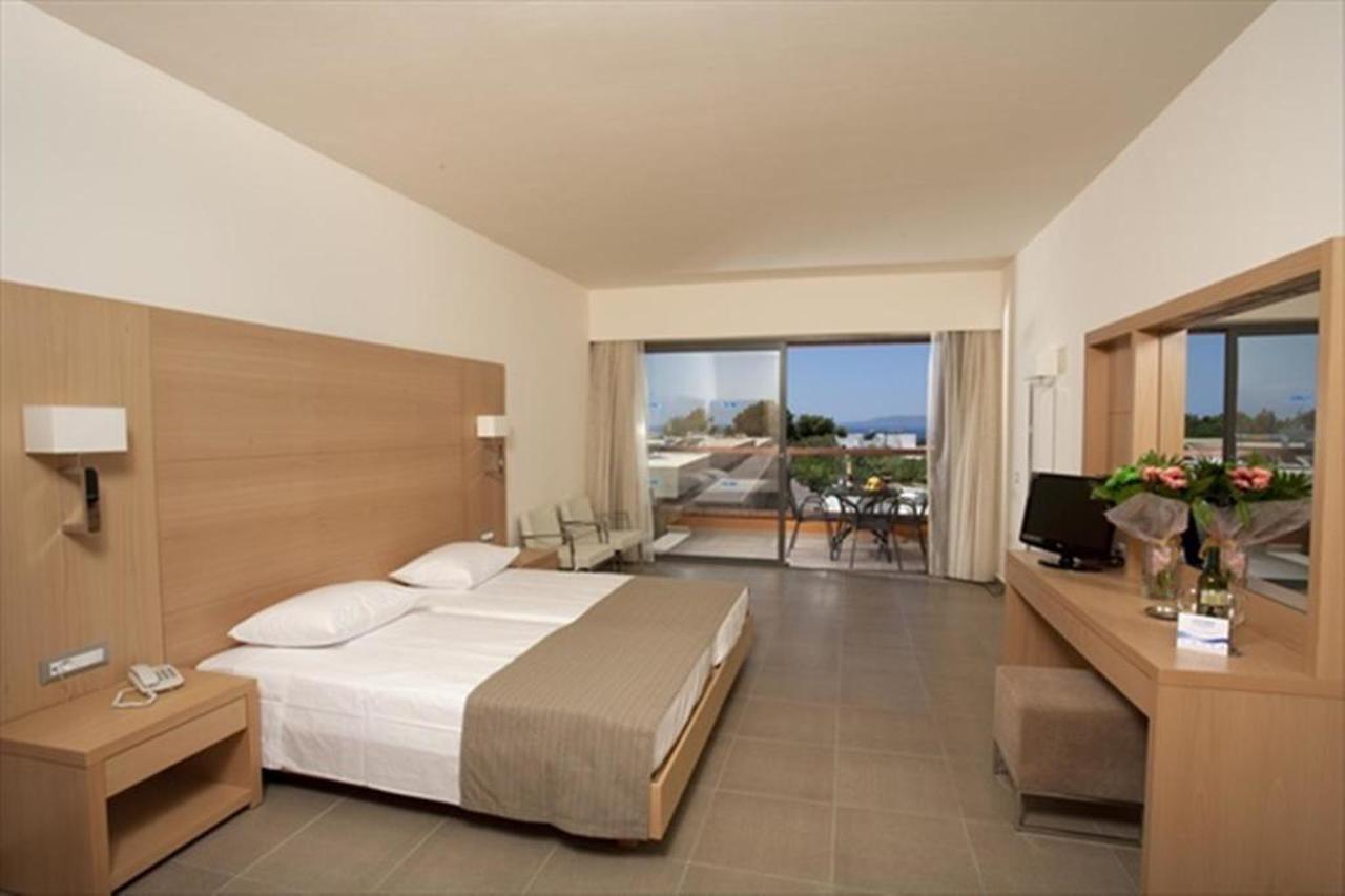 Island Blue Hotel Pefki  Bagian luar foto